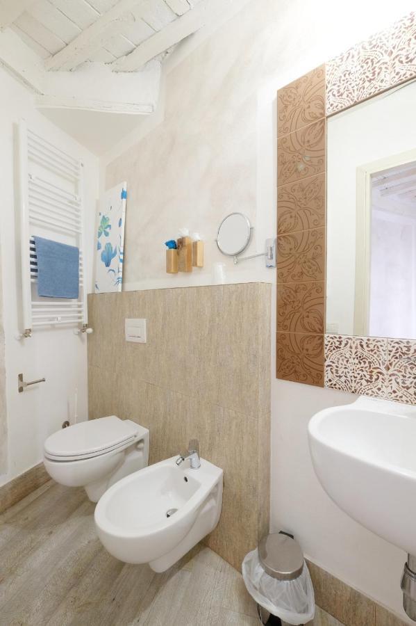 La Boheme Suite With Ac And Wifi Λούκα Εξωτερικό φωτογραφία